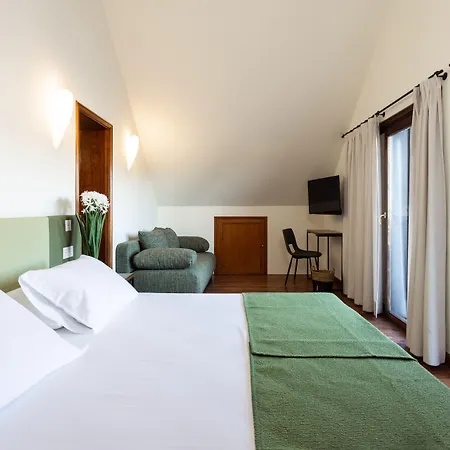 Alta Montana מלון 3*
