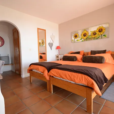 Отель Alta Montana 3*