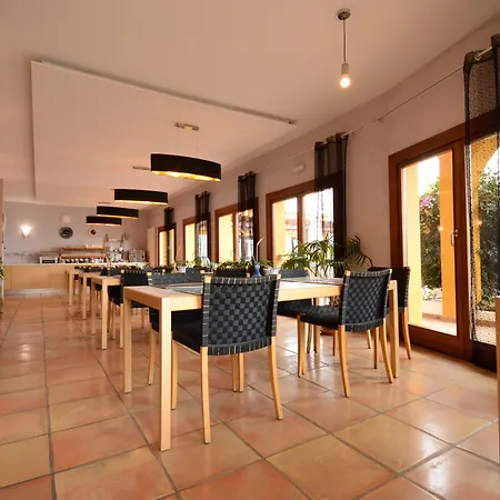 Alta Montana Отель