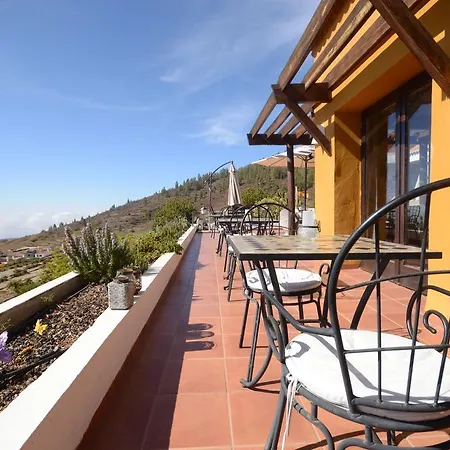 Alta Montana Hotel 3*