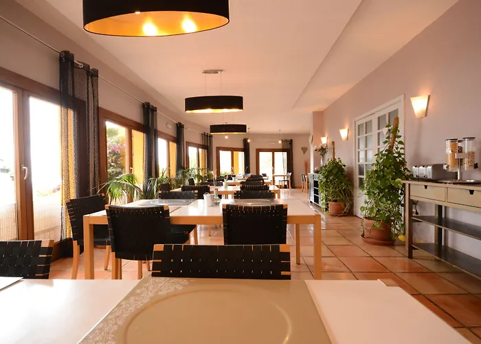 Alta Montana Hotell 3*