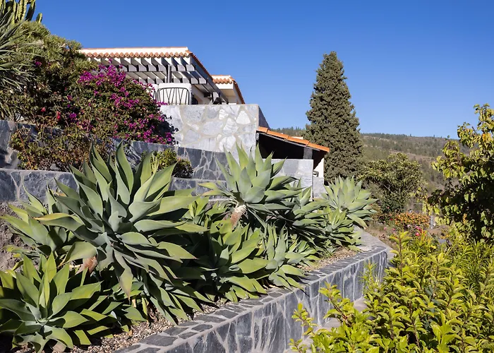 Alta Montana Hotell 3*