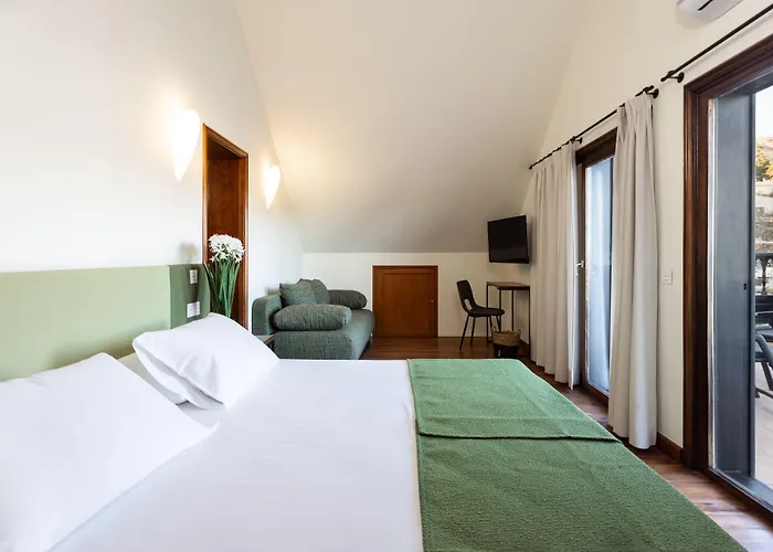 Alta Montana Hotell 3*