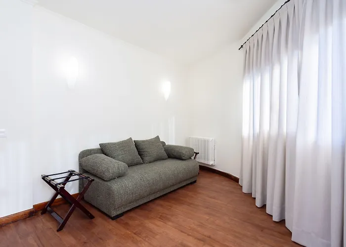 Alta Montana Hotell 3*